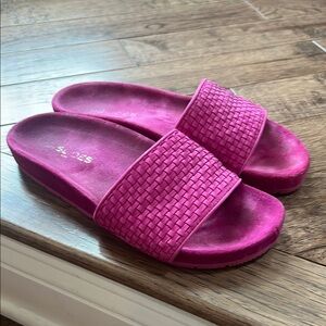 J/SLIDES NYC Pink Slide Sandals with Woven Texture